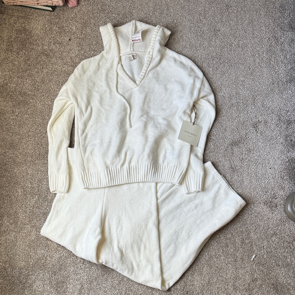 Cynthia Rowley Cream V-Neck Sweater
